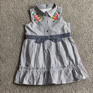 Girls dress
